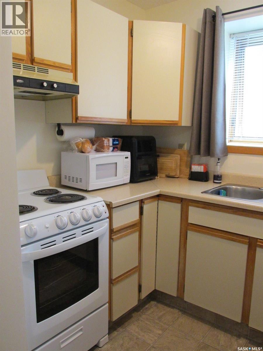 #107 102 Manor DRIVE - 11