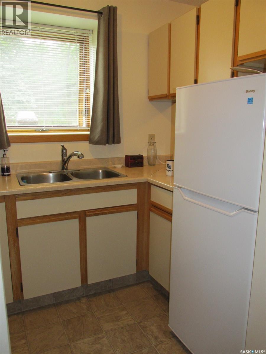 #107 102 Manor DRIVE - 13