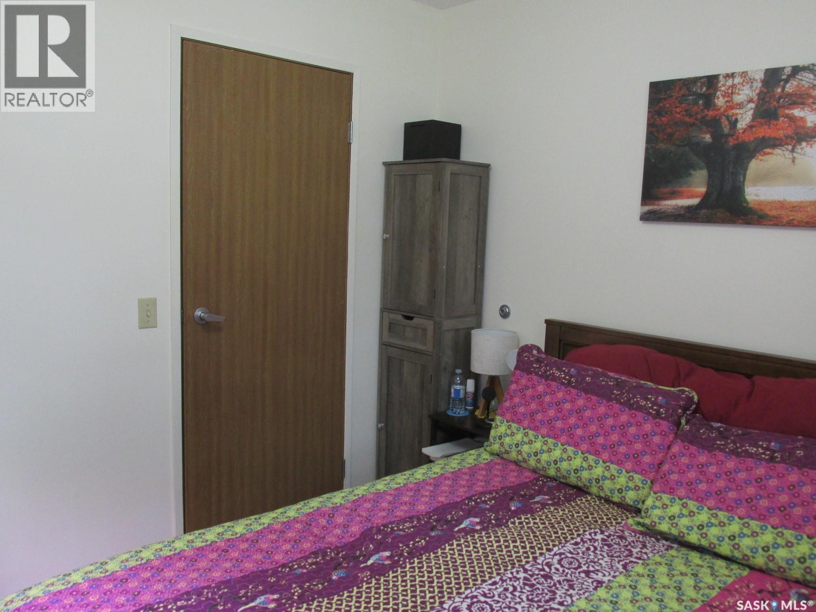 #107 102 Manor DRIVE - 16