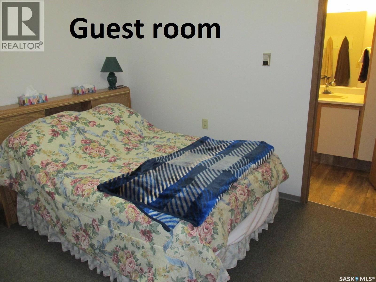 #107 102 Manor DRIVE - 36