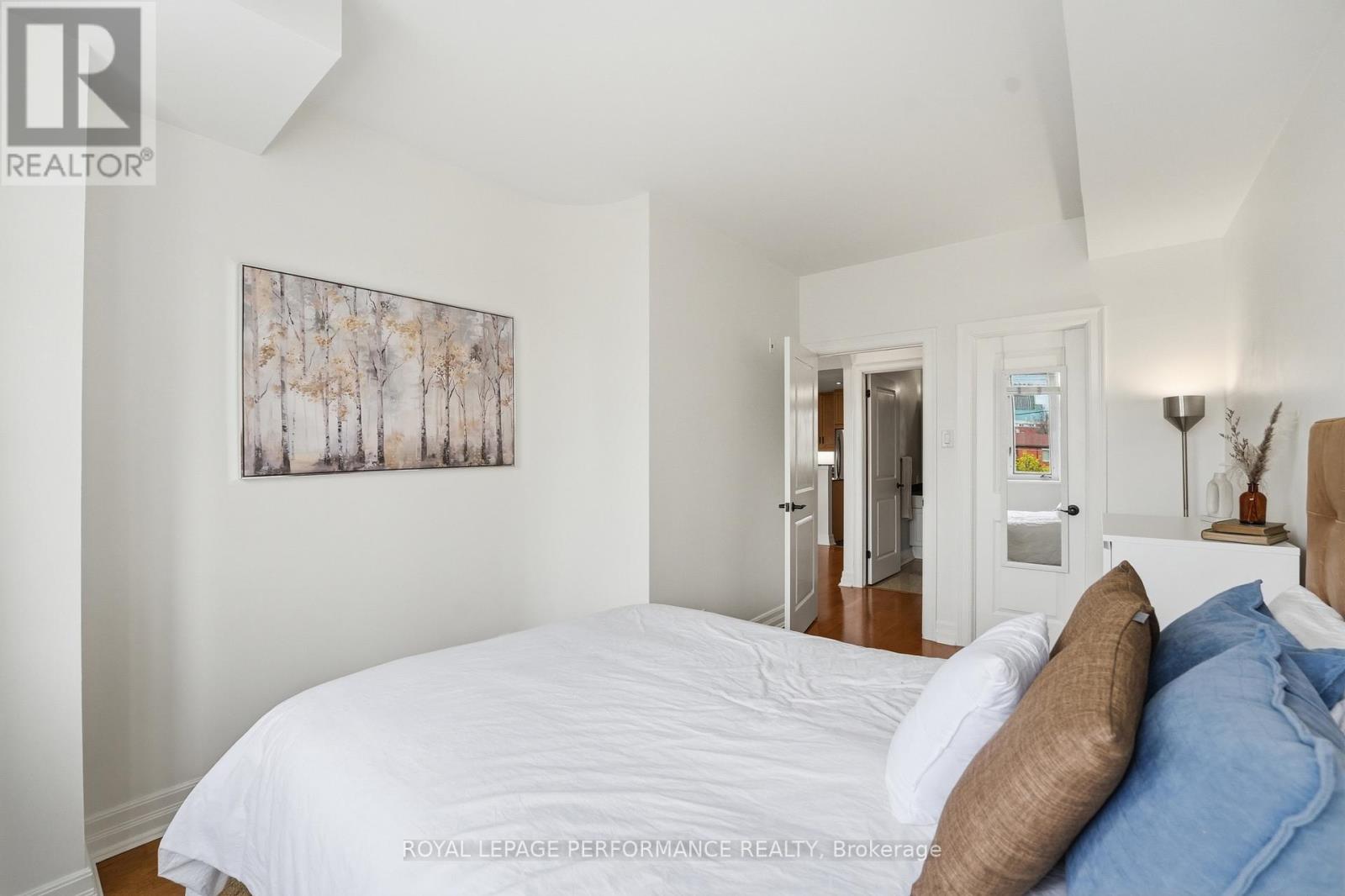 1 Bed, 1 Bath Apartment for Sale in Ottawa – 312 – 320 MCLEOD STREET, Ottawa – MLS# X13475584 - Image 18