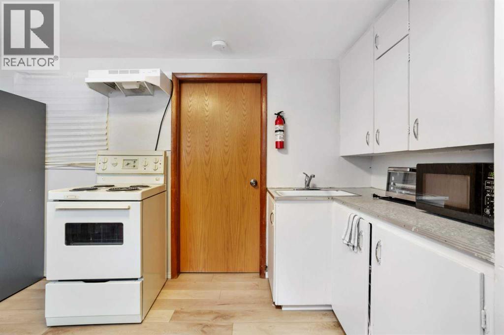 105 2 Avenue NE - 14