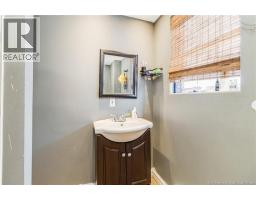 490 Golf Street, photo 18