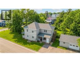 490 Golf Street, photo 3