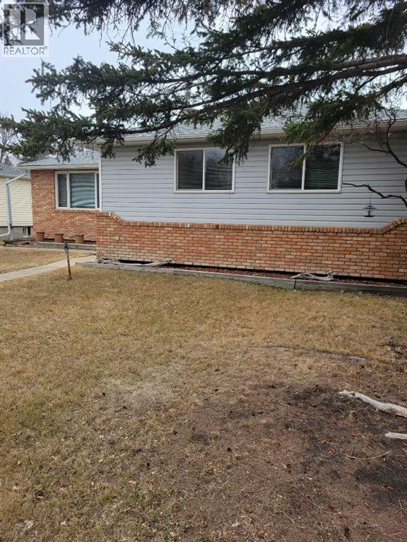 4216 37 Street - 2