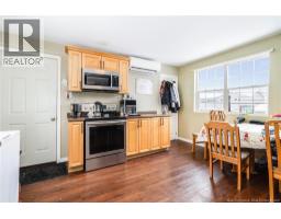 Living room - 490 Golf Street, Bathurst, NB E2A2K7 Photo 6