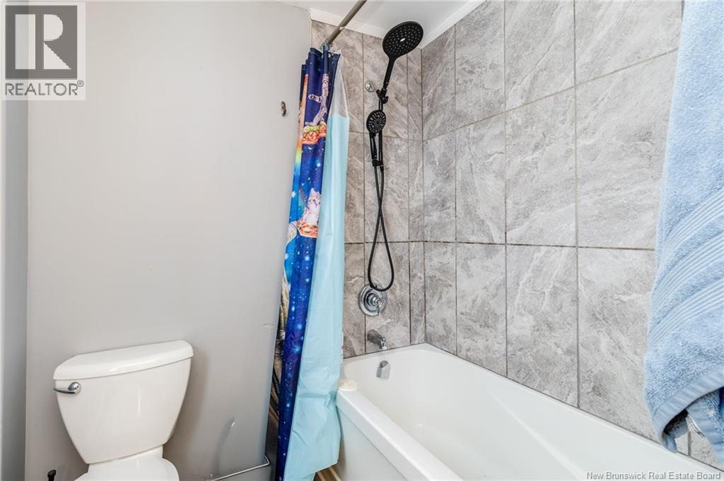 490 Golf Street - 25