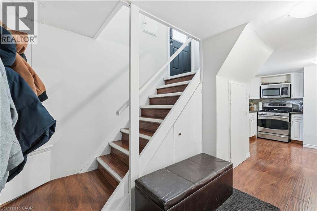 20 NELLIGAN Place - 27