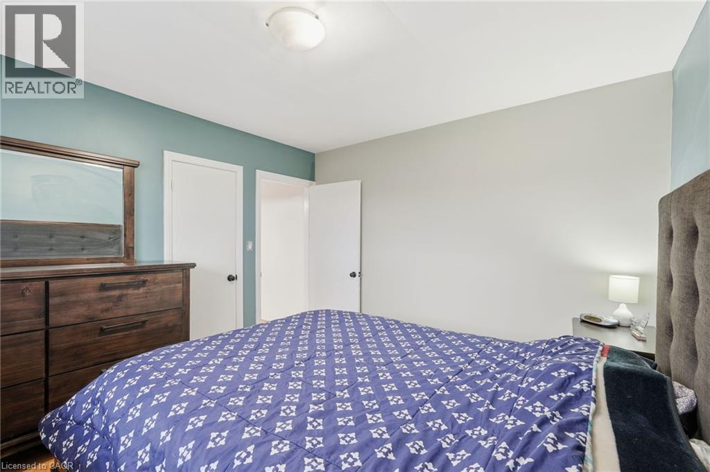 20 NELLIGAN Place - 23