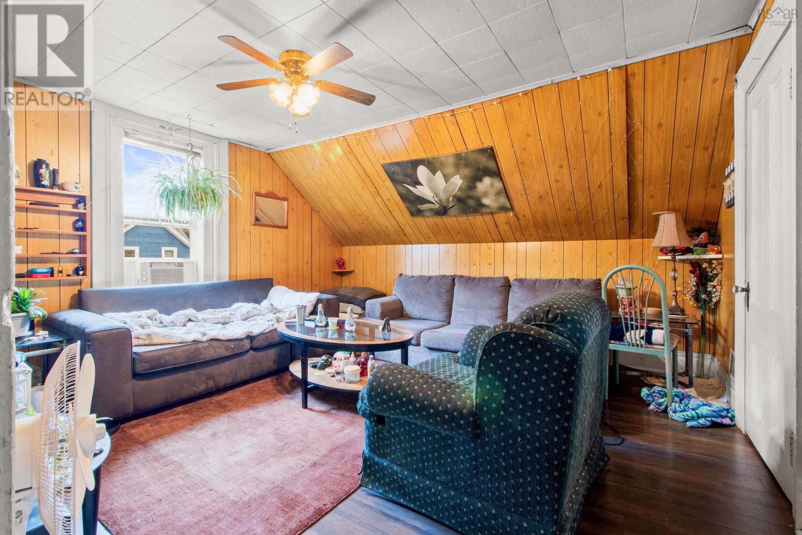 32 Pleasant Street - 21