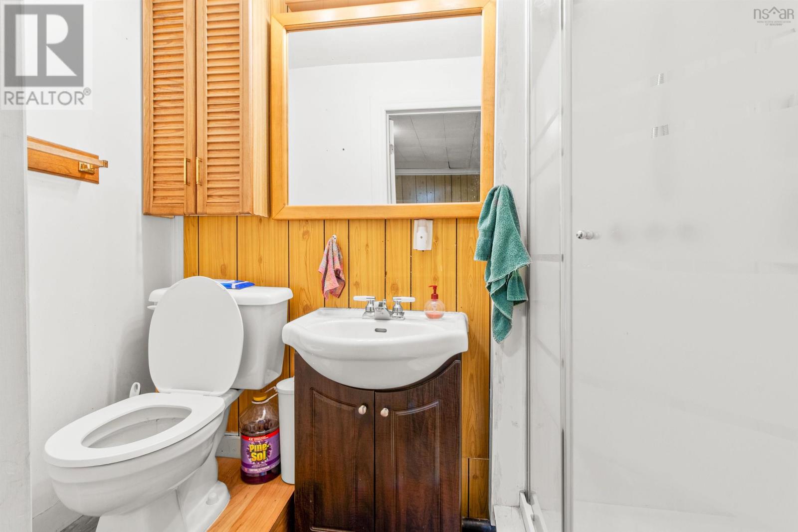 32 Pleasant Street - 23