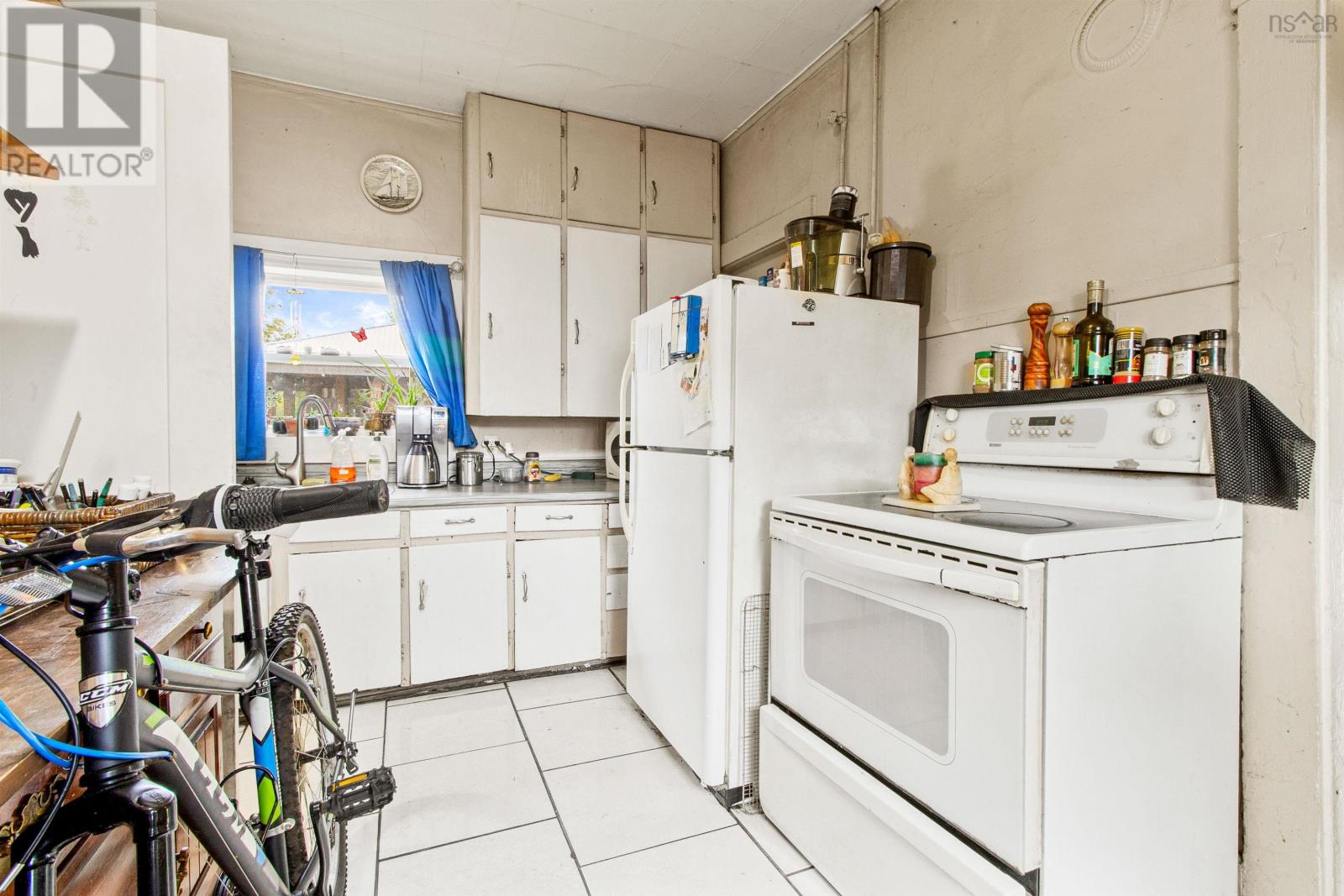 32 Pleasant Street - 6