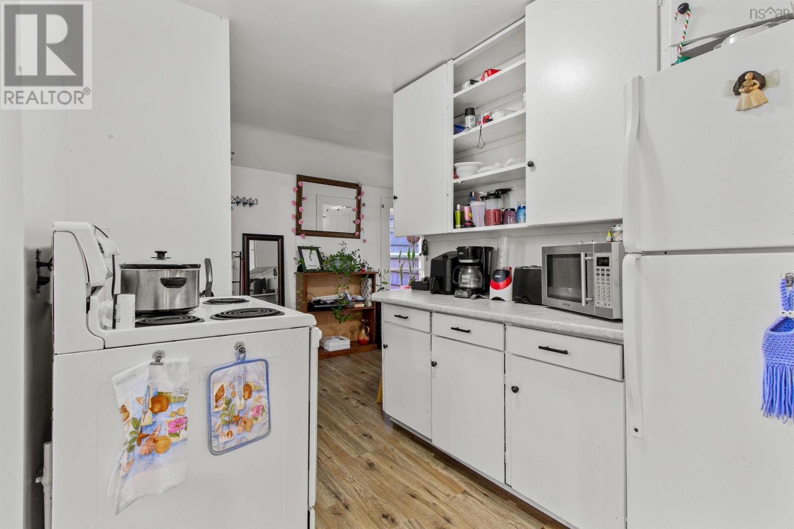 32 Pleasant Street - 8