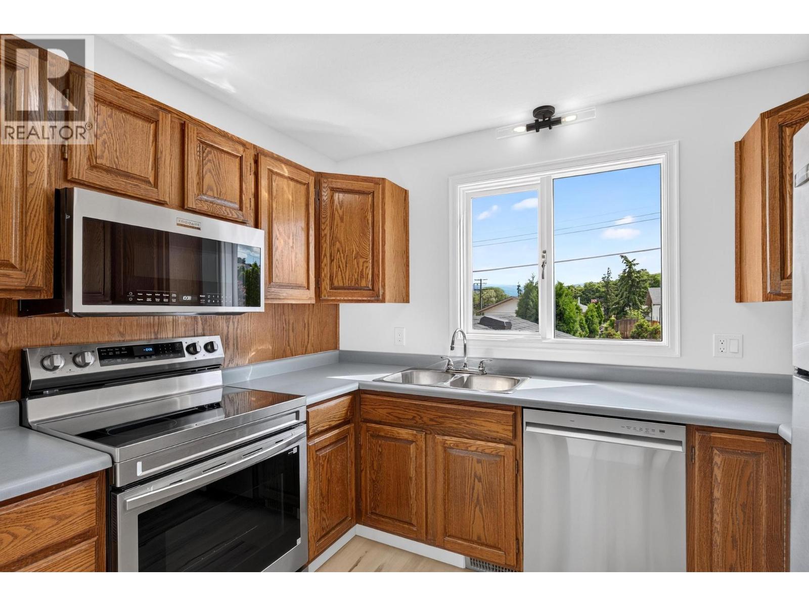 7320 Okanagan Landing Road, Vernon