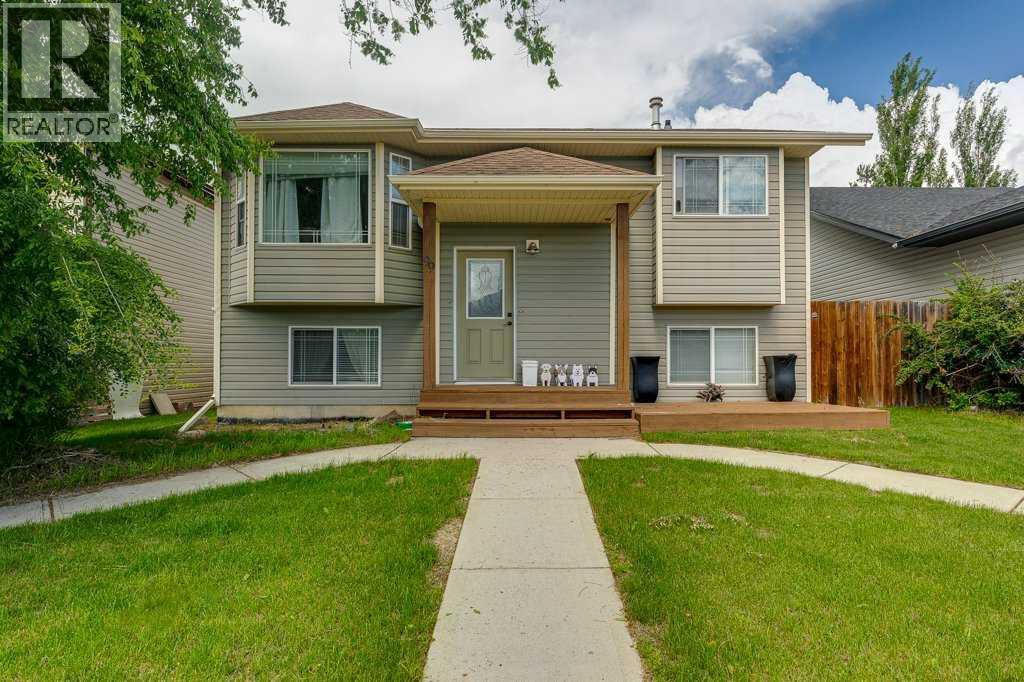 99 Iverson Close, Red Deer