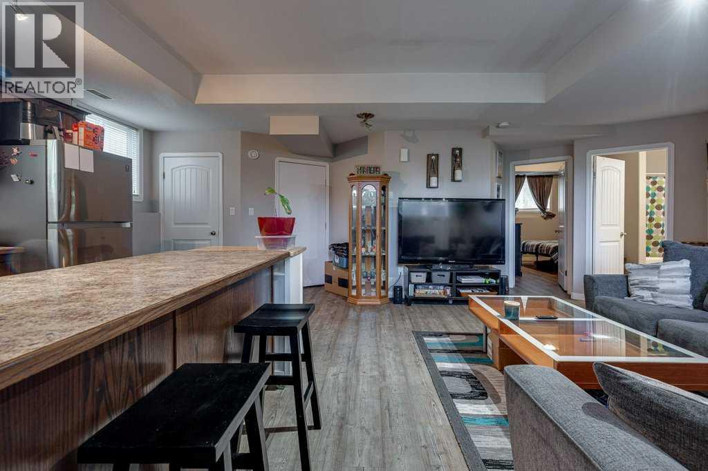 99 Iverson Close — photo 33