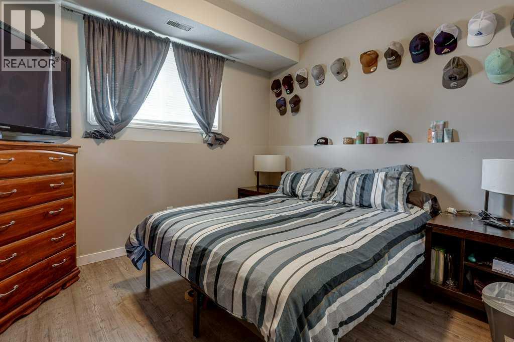 99 Iverson Close — photo 45