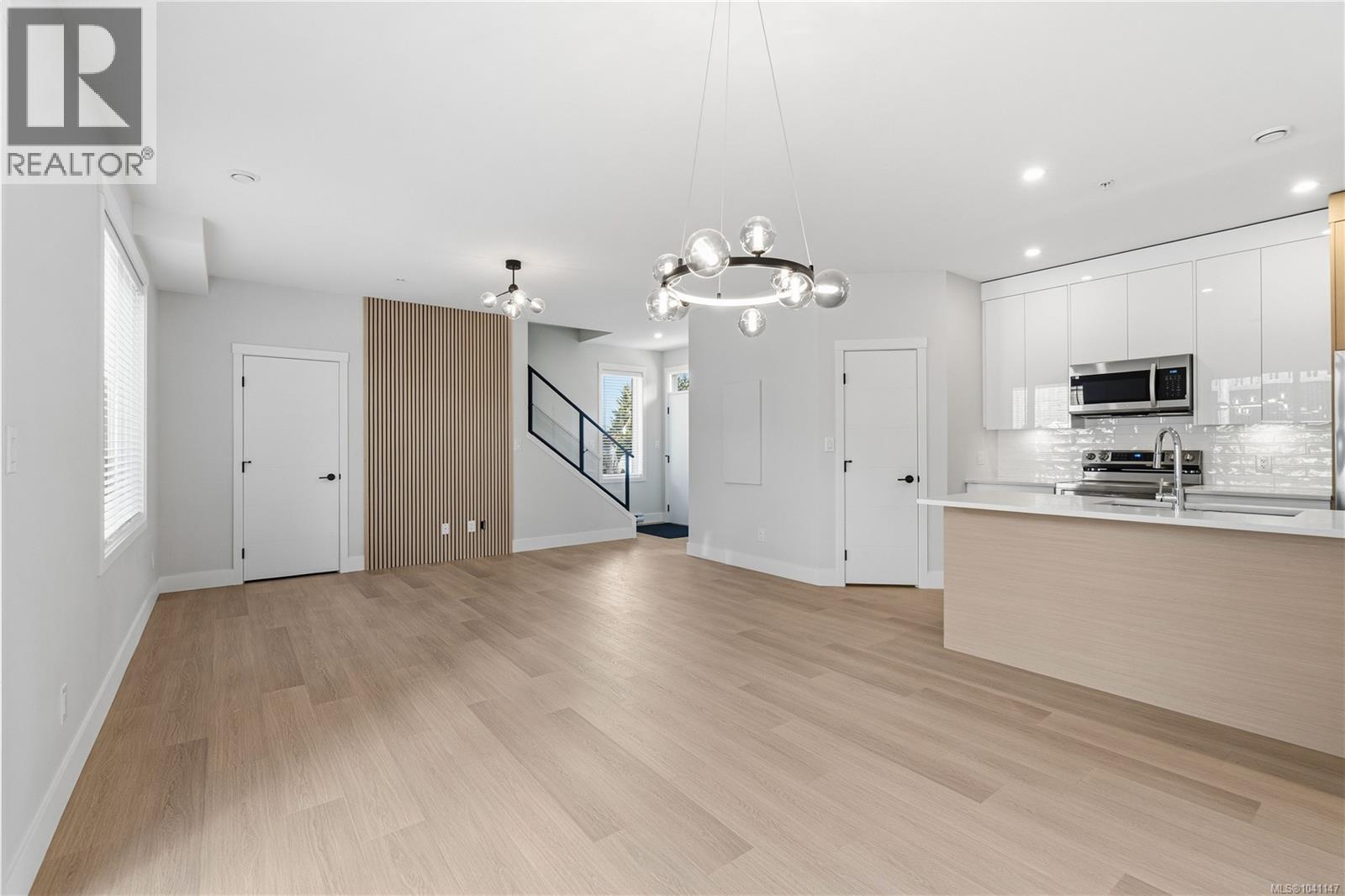 163 Alberta Rd - 6