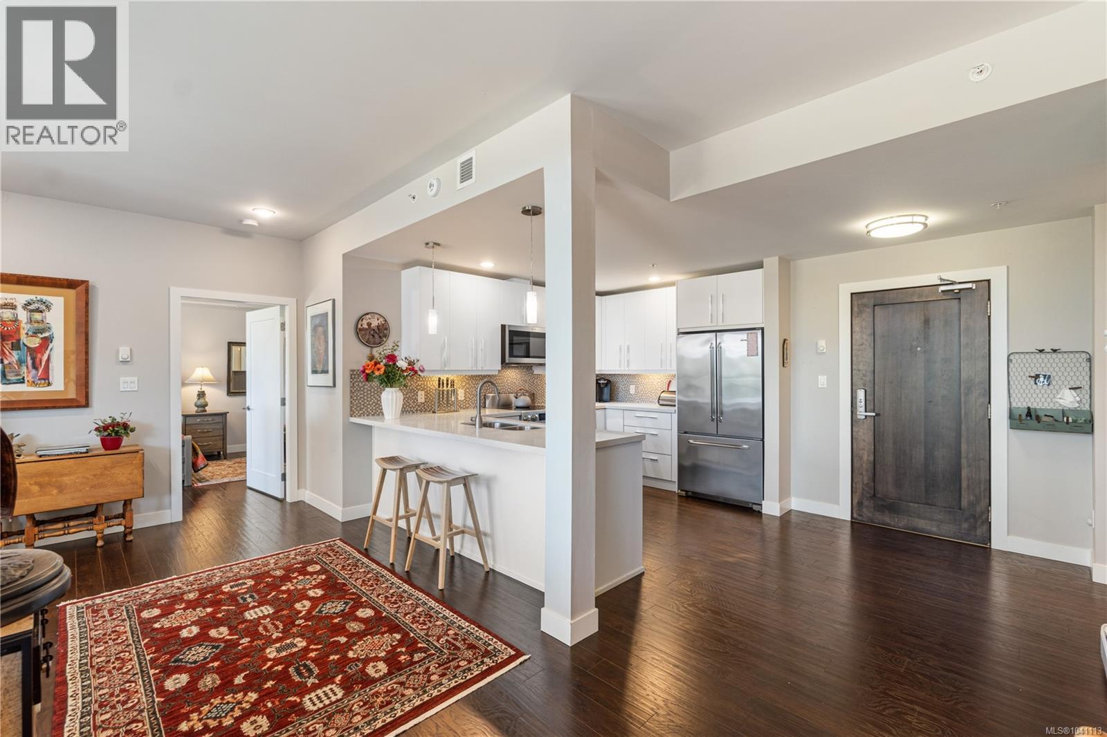 #302 439 College Rd - 10