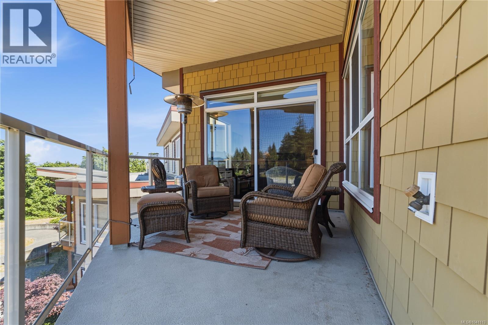 #302 439 College Rd - 34