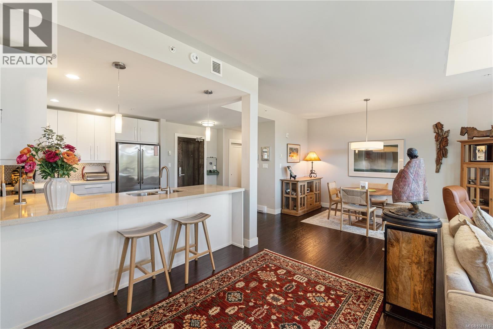 #302 439 College Rd - 6