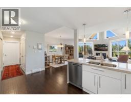 302 439 College Rd, Qualicum Beach, BC V9K0B2 Photo 11