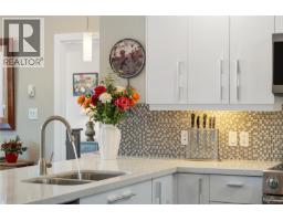Entrance - 302 439 College Rd, Qualicum Beach, BC V9K0B2 Photo 9