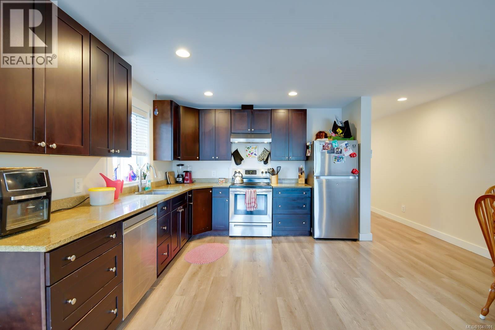 #2 2623 5th Ave - 10