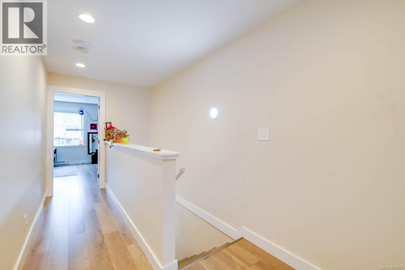 #2 2623 5th Ave - 29
