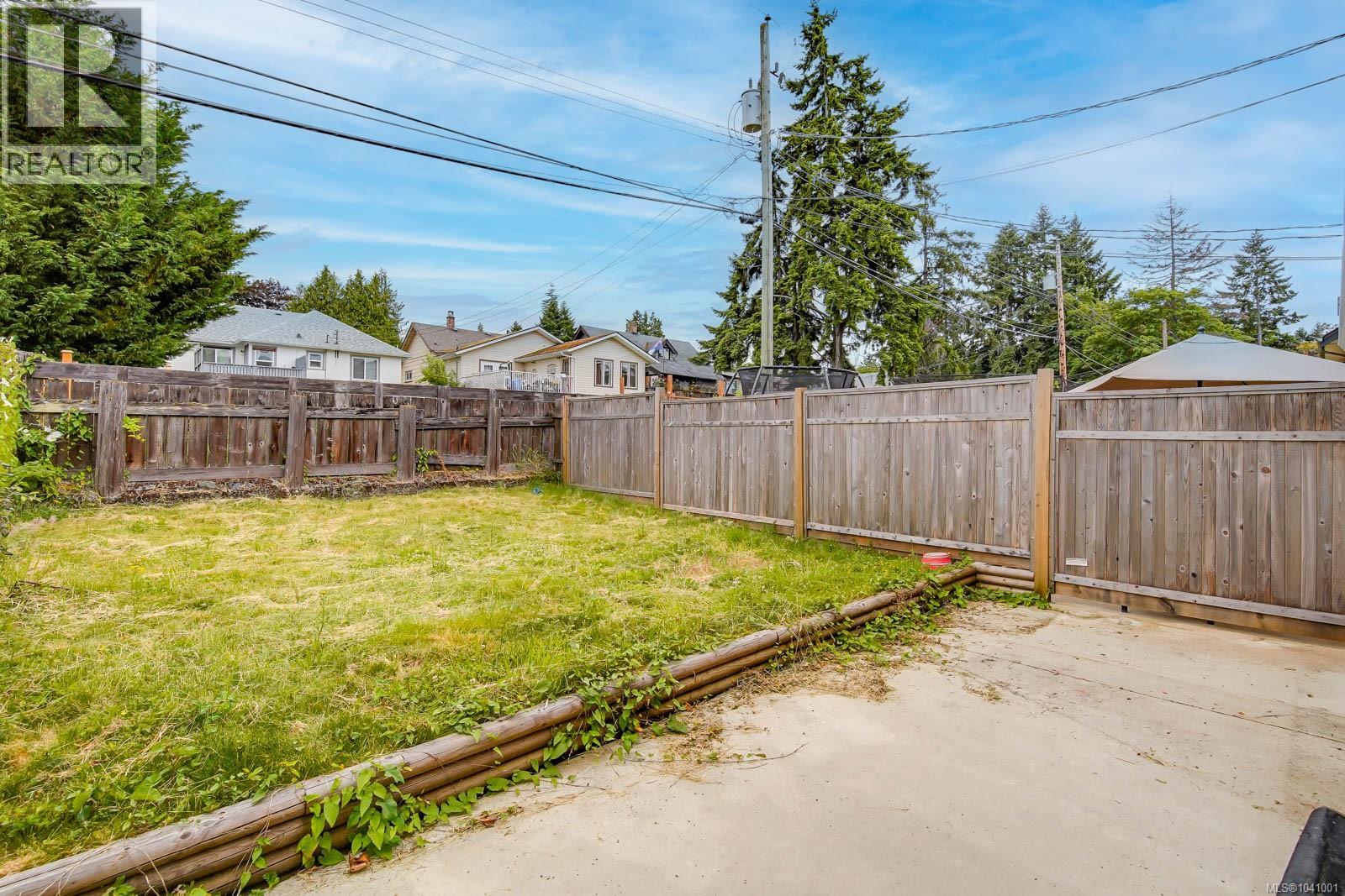 #2 2623 5th Ave - 33