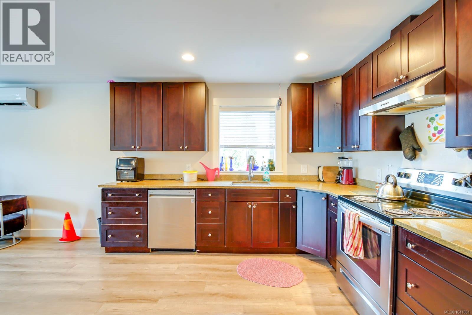 #2 2623 5th Ave - 6