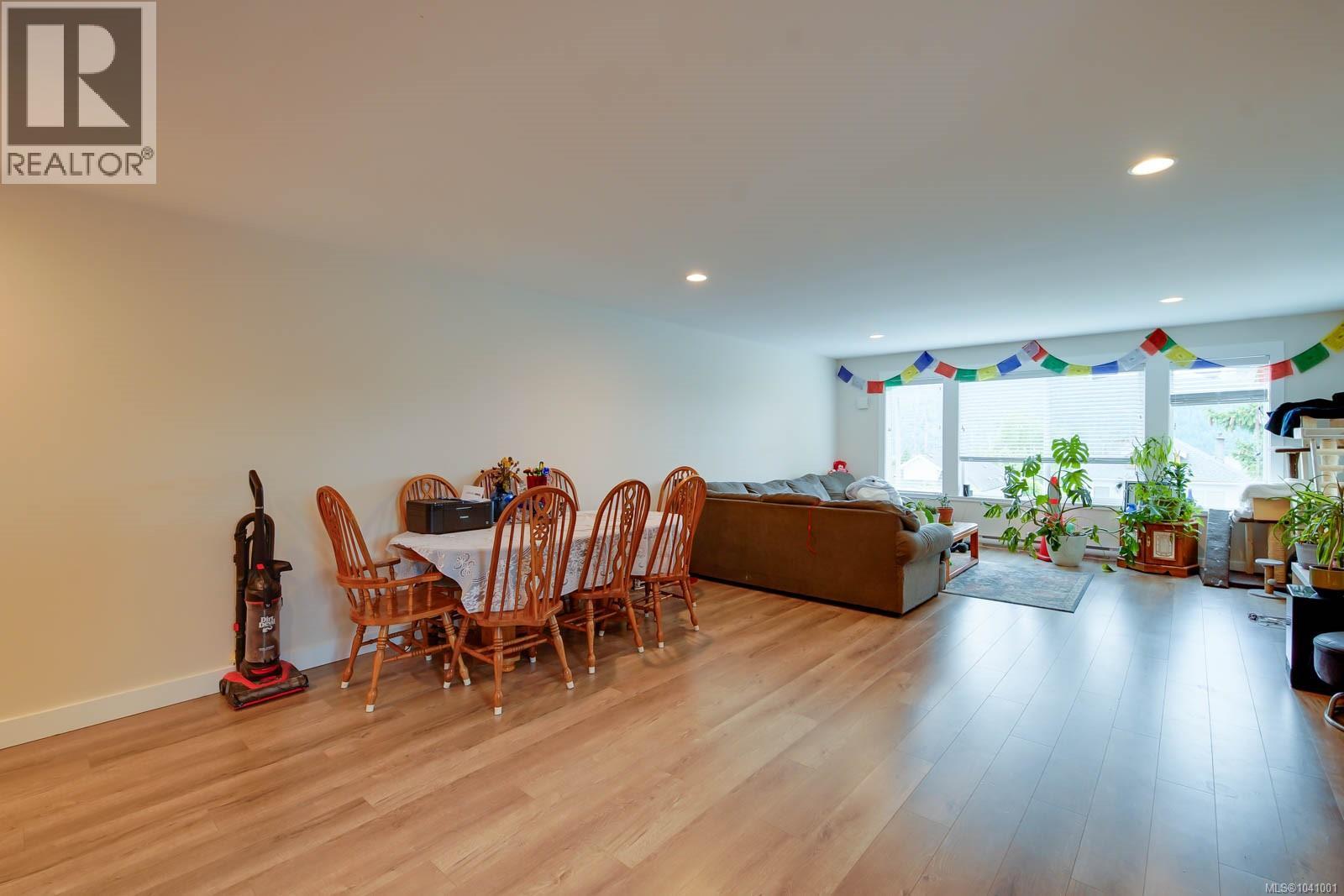 #2 2623 5th Ave - 8