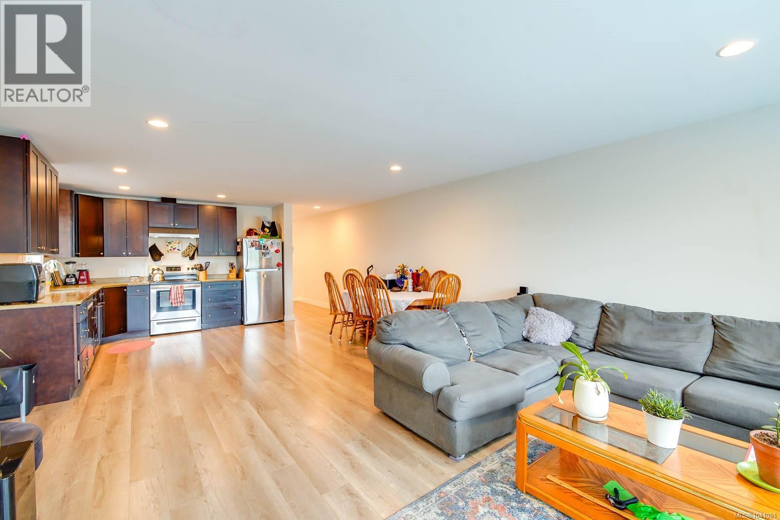 #2 2623 5th Ave - 9