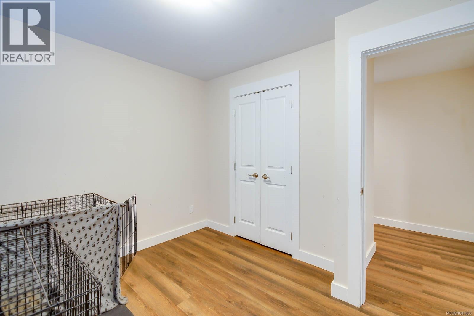 2615 5th Ave - 19