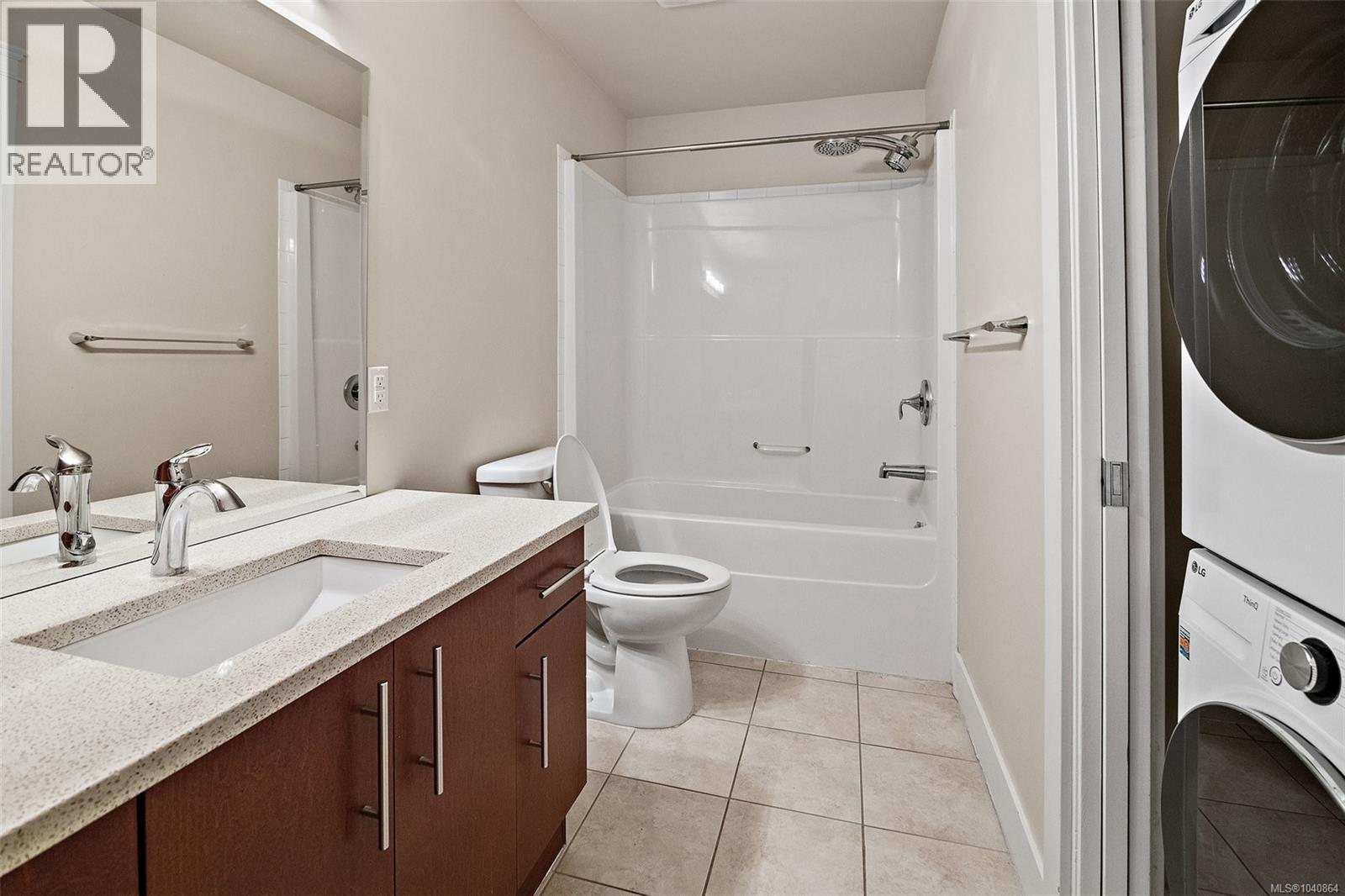 #107 21 Conard St - 8
