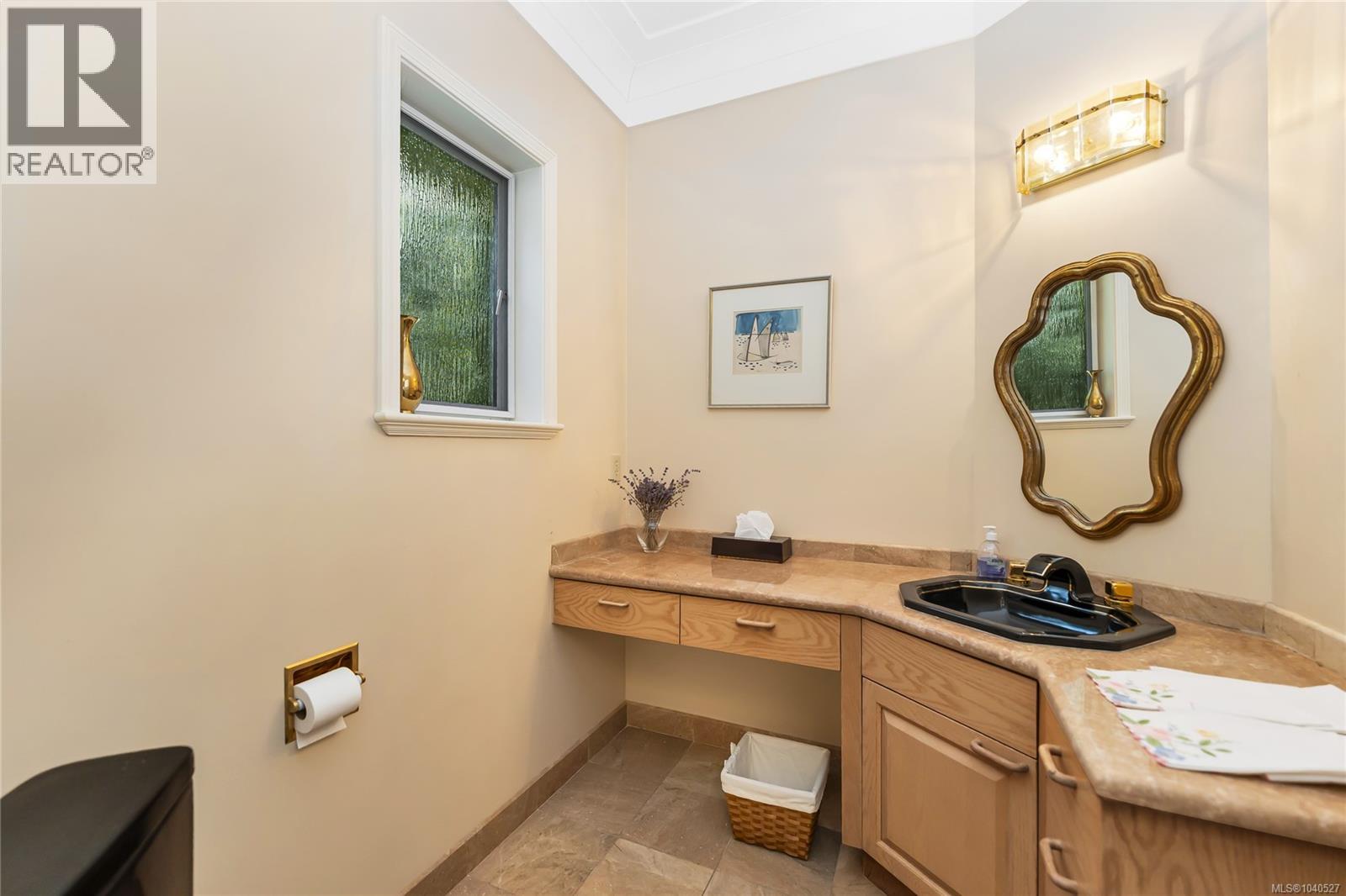  2717 Somass Drive, Oak Bay
