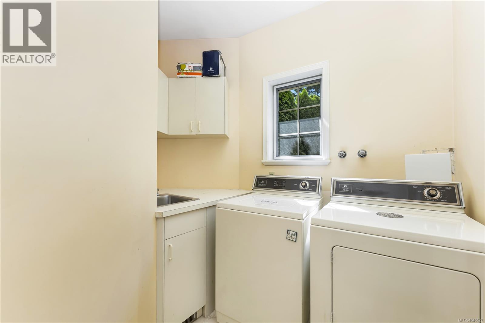  2717 Somass Drive, Oak Bay