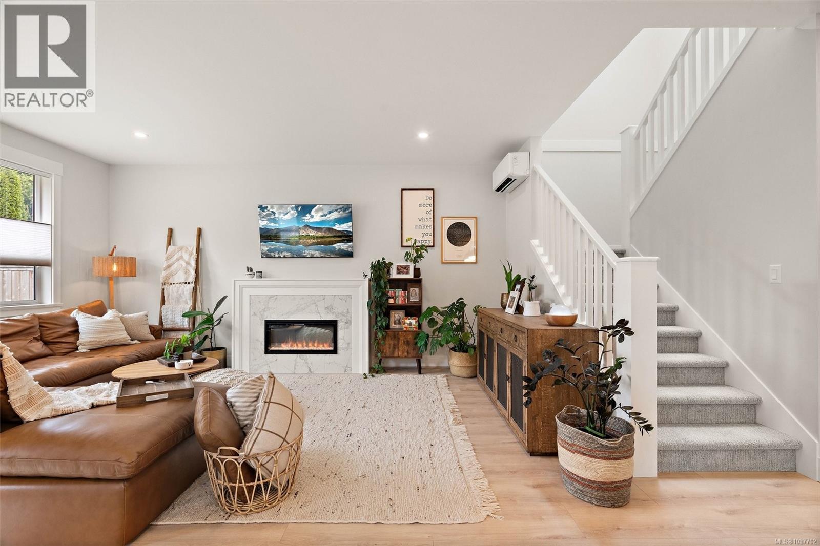 2274 Evelyn Lane - 3