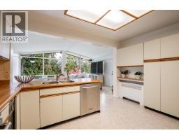 1440 Mountain Highway, North Vancouver, BC V7J2M3 Photo 17