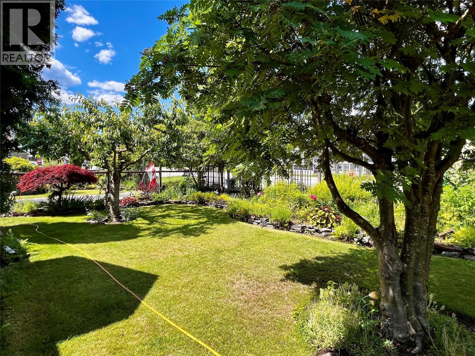 203 4th Avenue NW - 3
