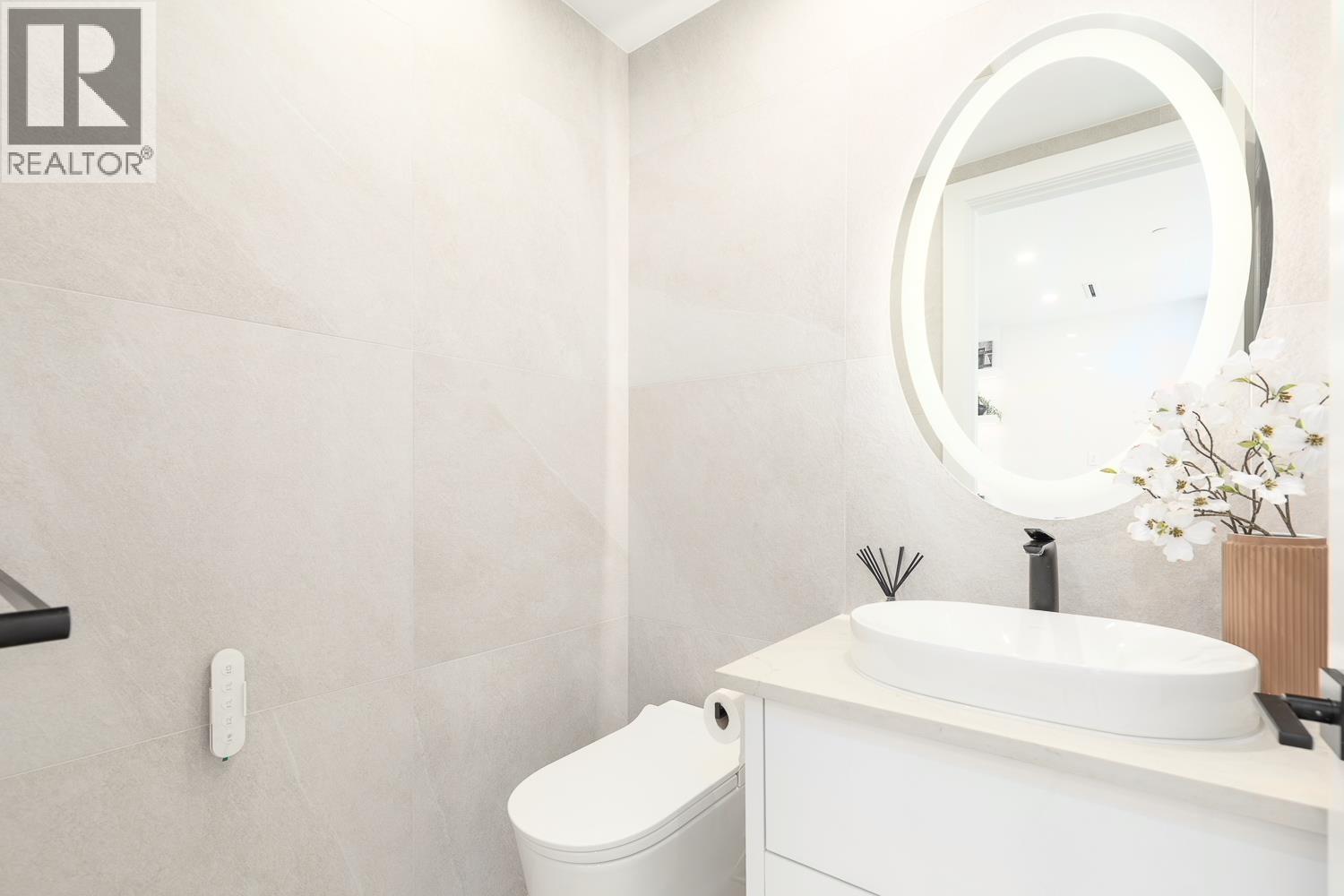 2888 W 29TH AVENUE, Vancouver
