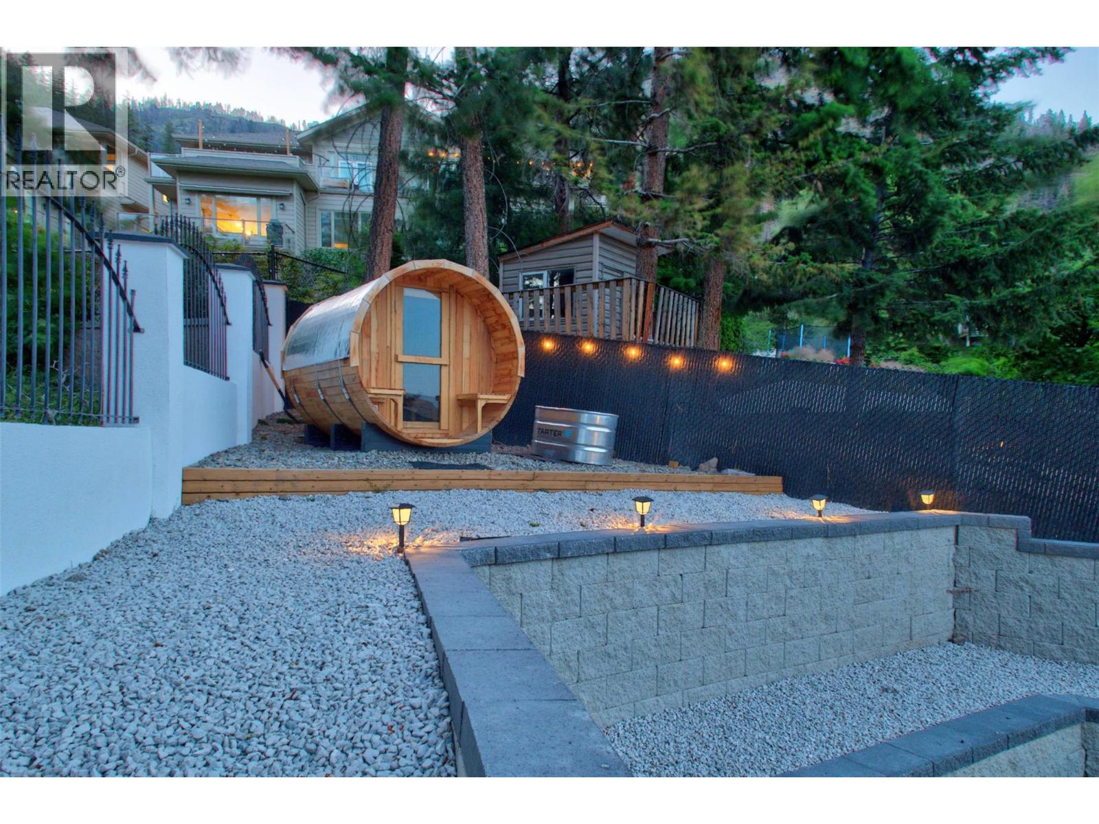  2330 Shannon Woods Drive, West Kelowna