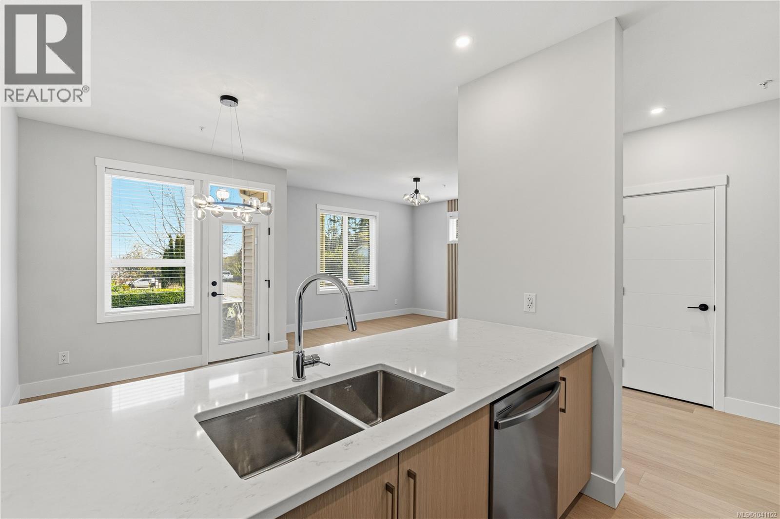 1517 Marban Rd - 6
