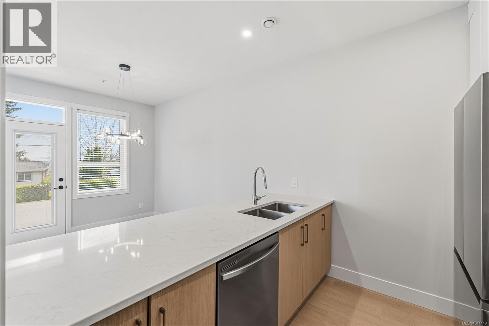 1515 Marban Rd - 9