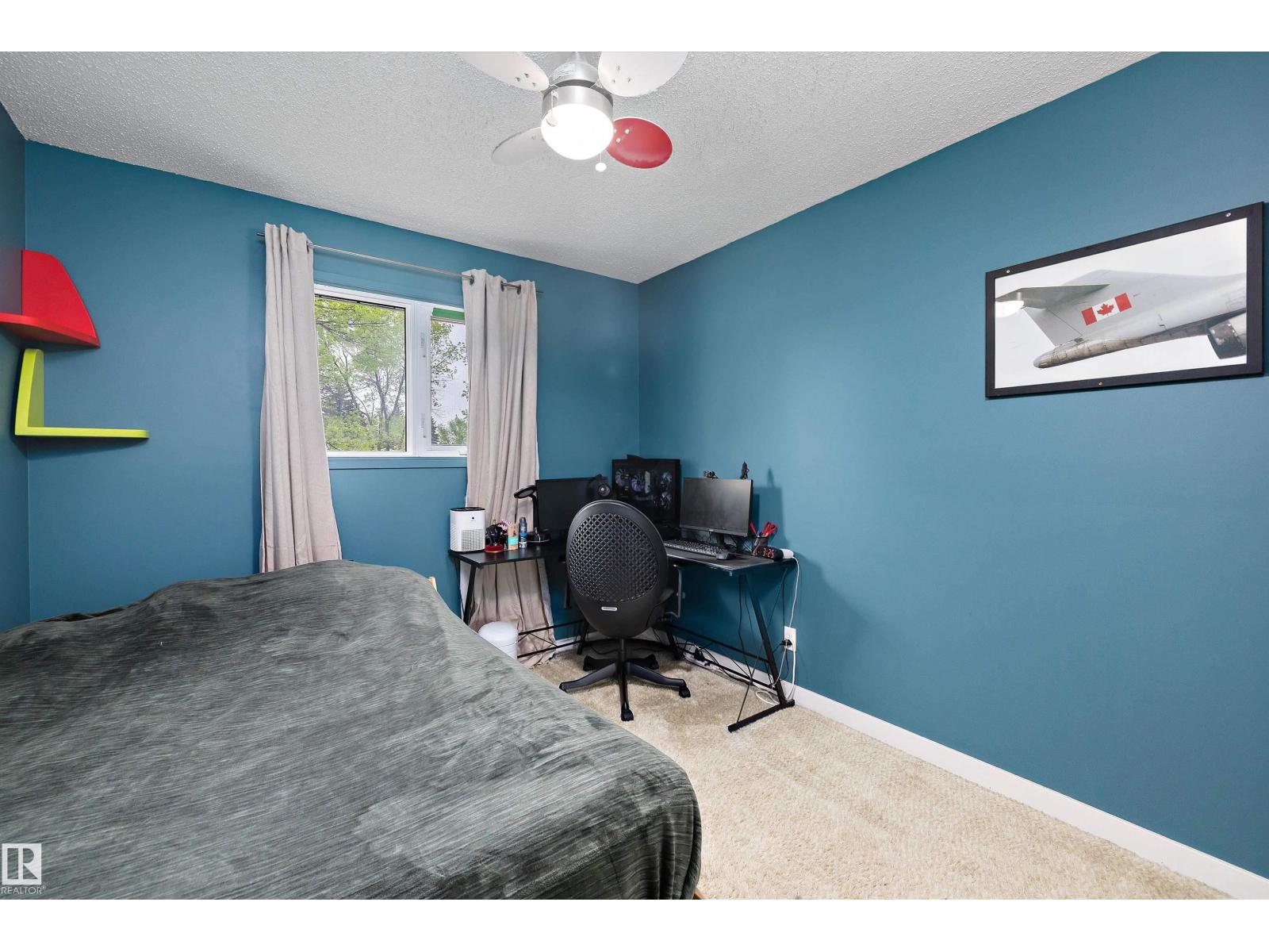 52 ALEXANDER DR — photo 25