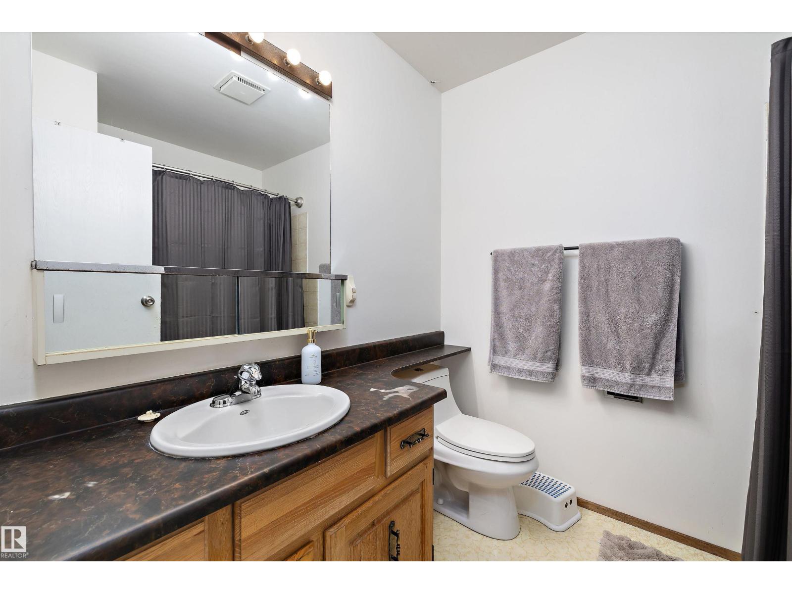 52 ALEXANDER DR — photo 35
