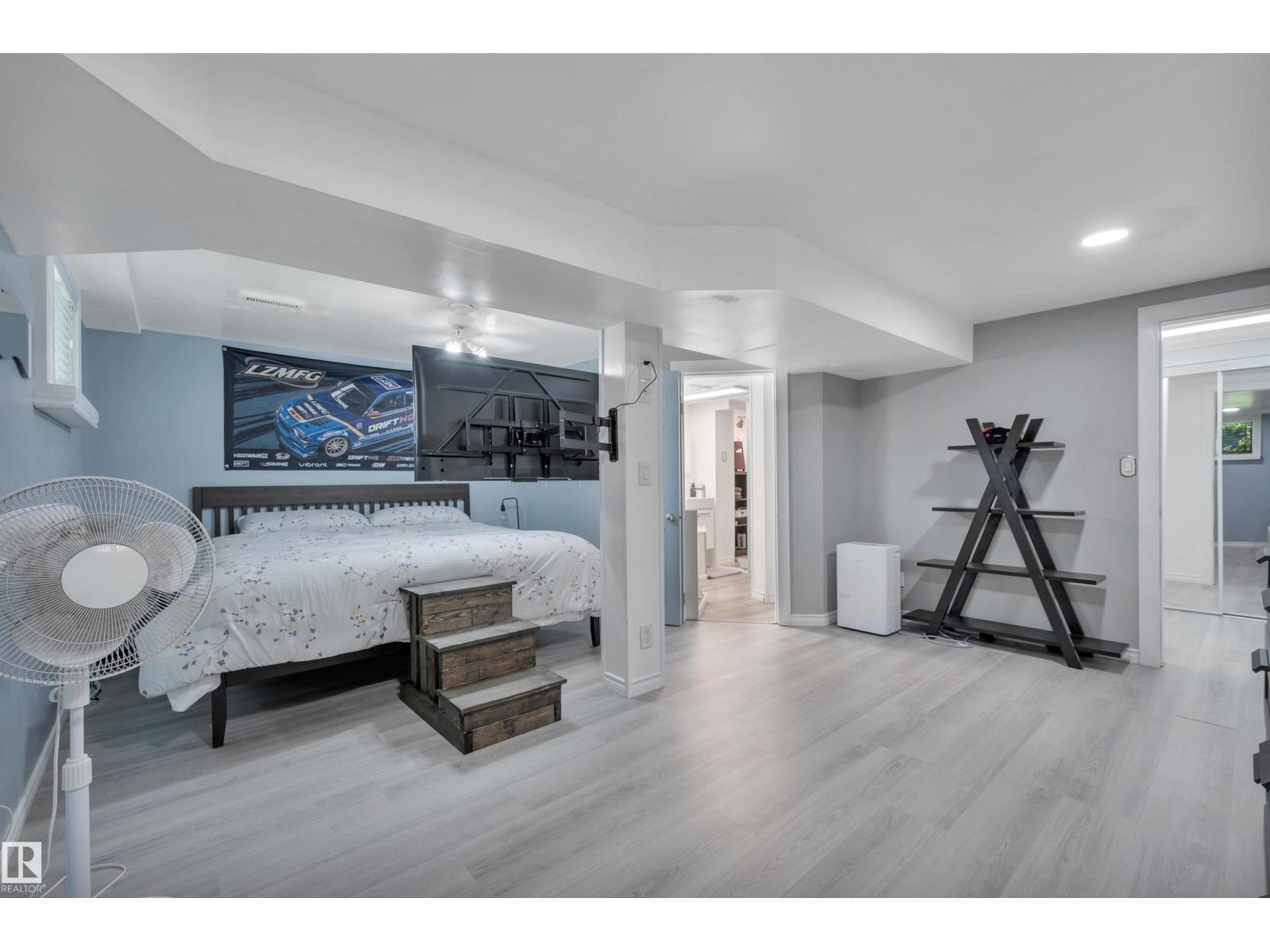 3631 108 AV NW — photo 26