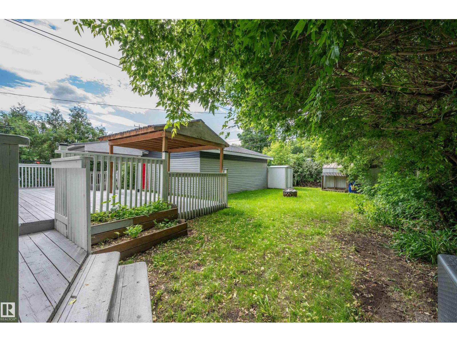 3631 108 AV NW — photo 45
