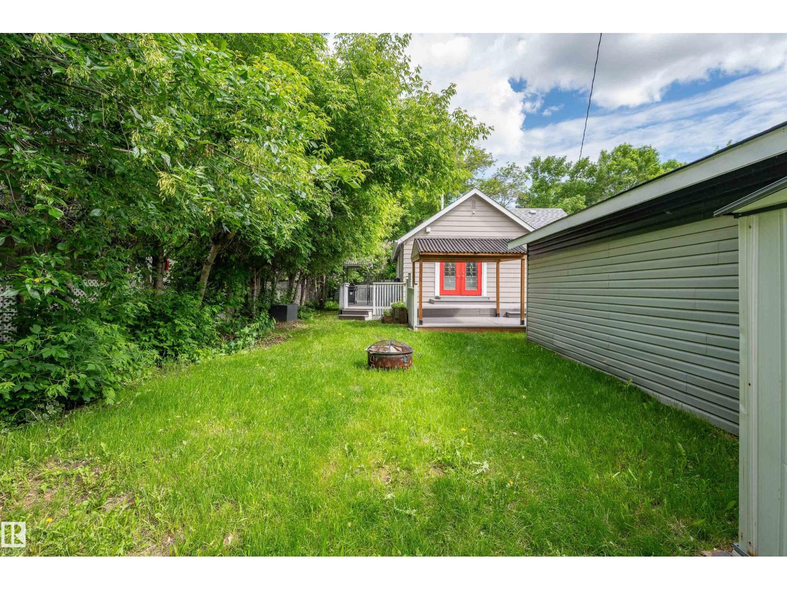 3631 108 AV NW — photo 48