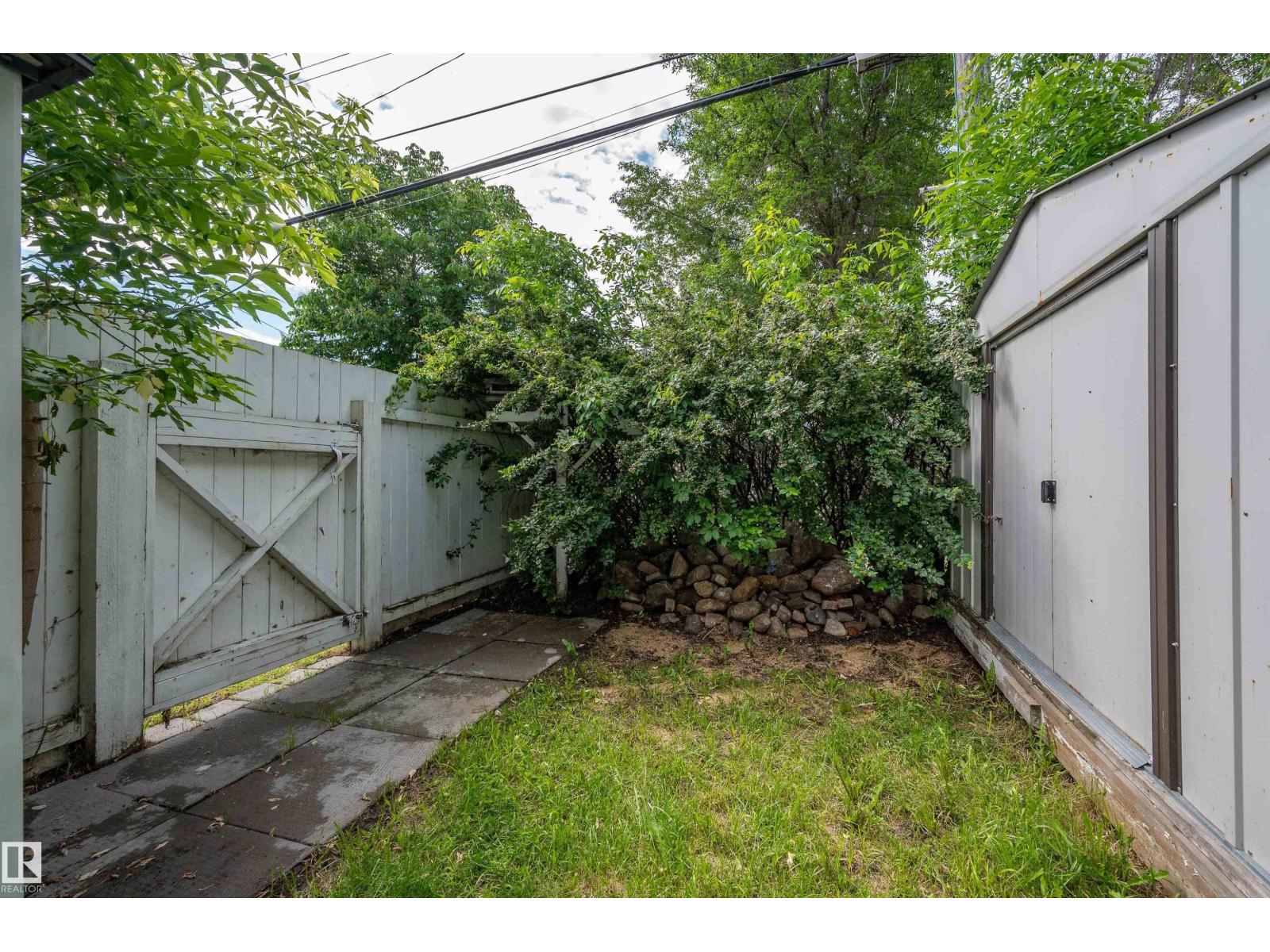 3631 108 AV NW — photo 49
